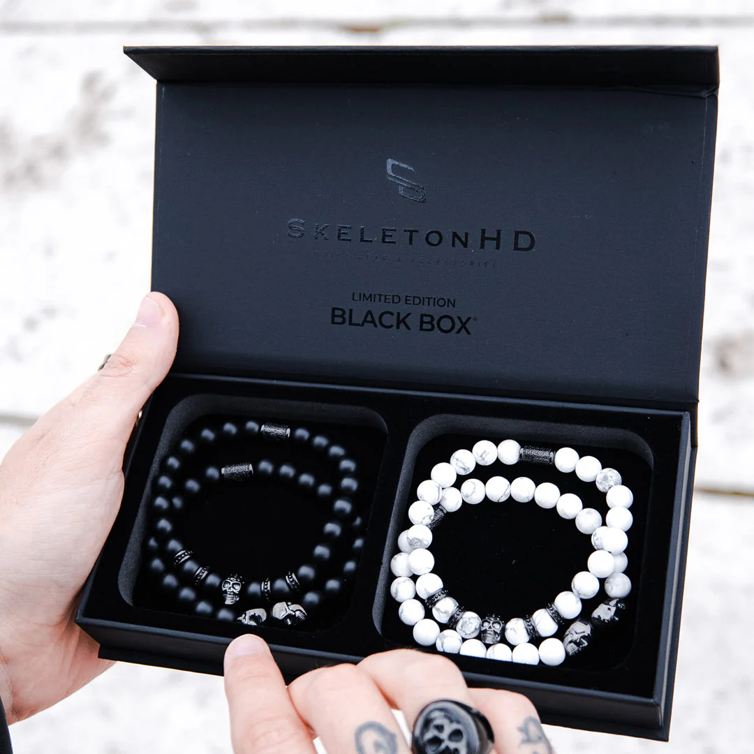 Skulls for Her | The Collectors Box - Image 4
